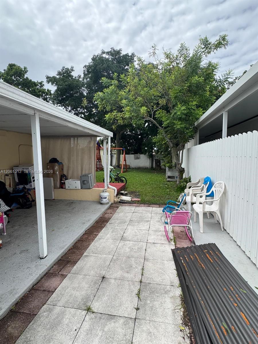 80 W 56th Street Property Photo 19