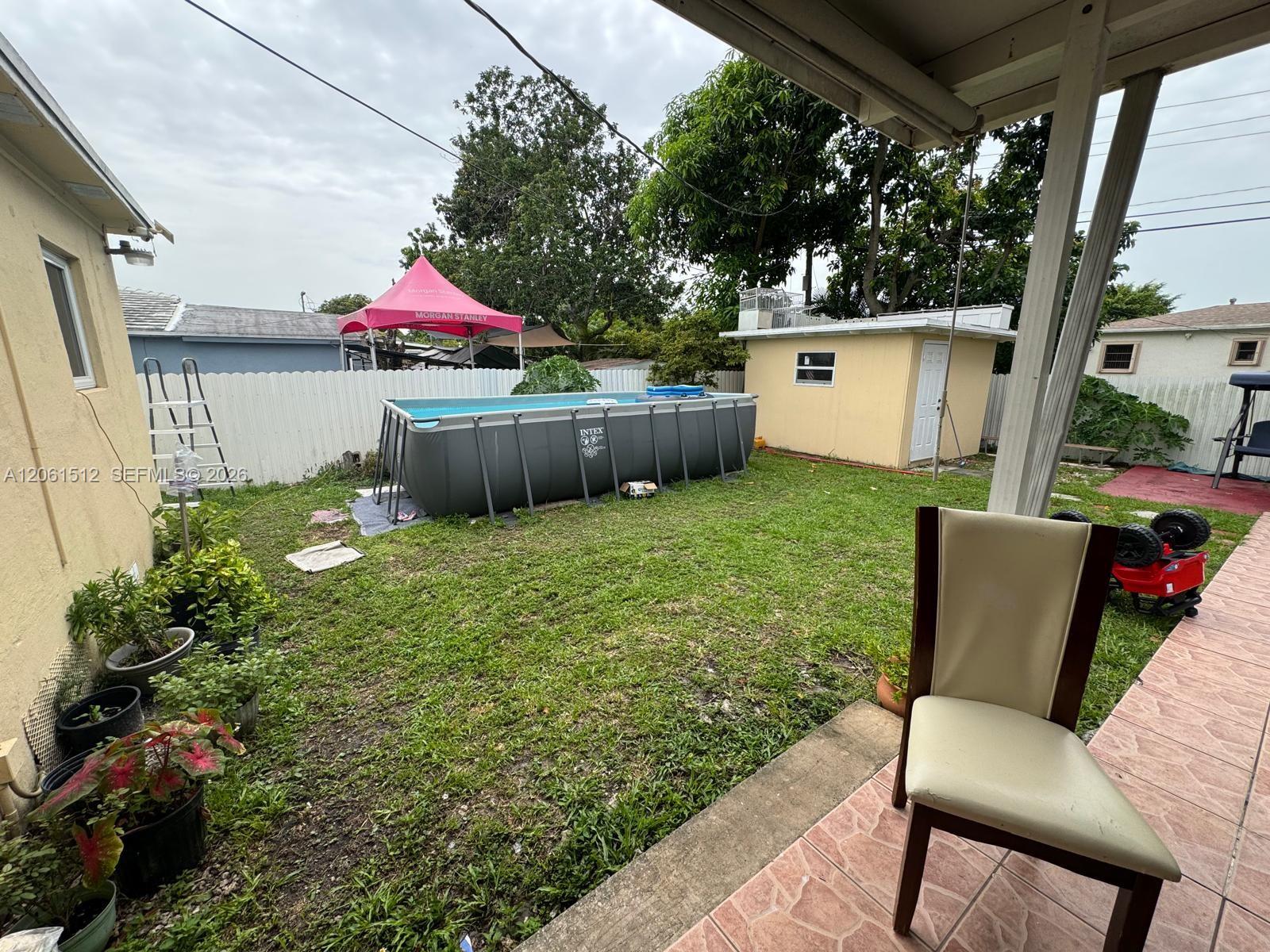 80 W 56th Street Property Photo 22