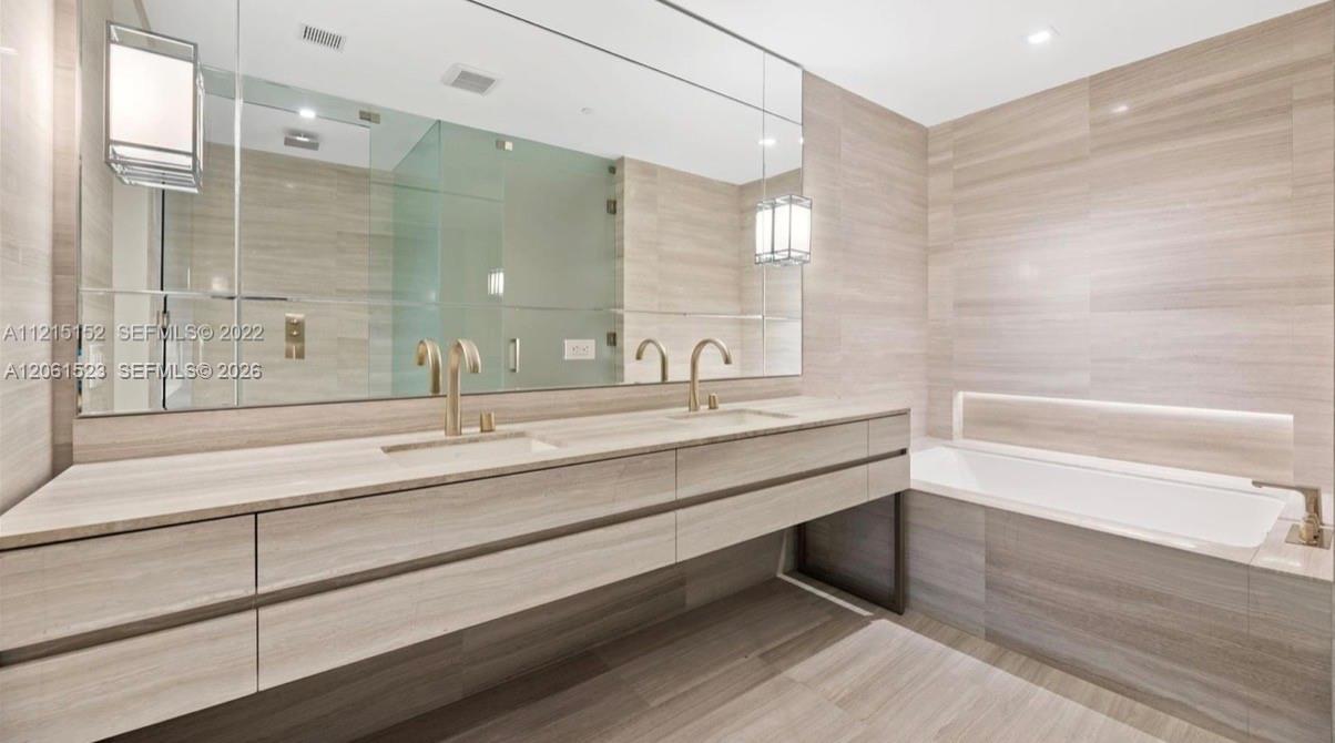 A12061523 Property Photo 16