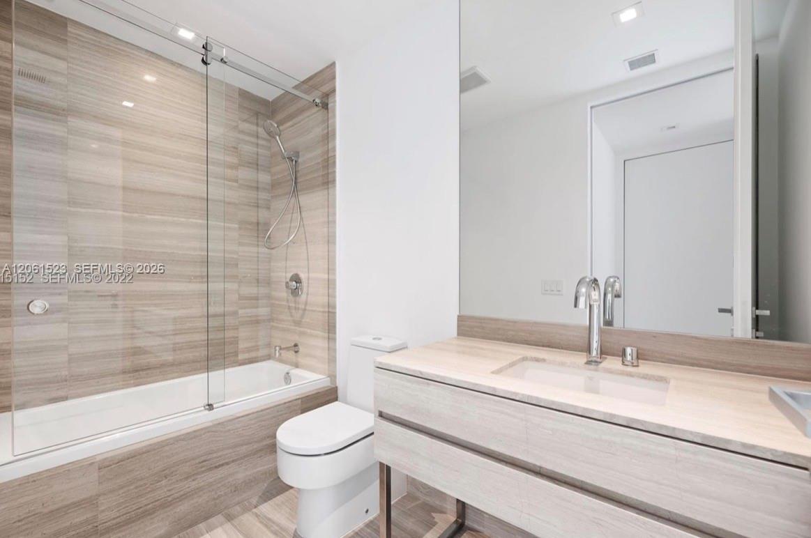 A12061523 Property Photo 29