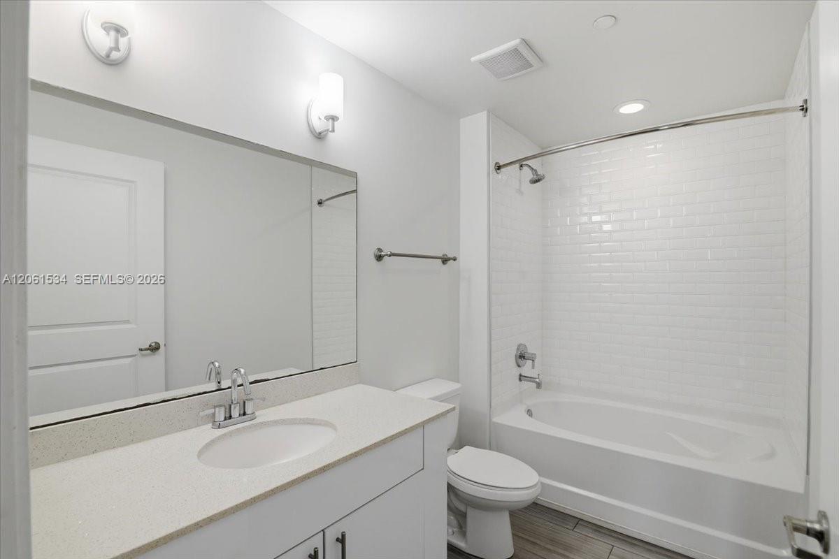 1776 Polk Street 703 Property Photo 14