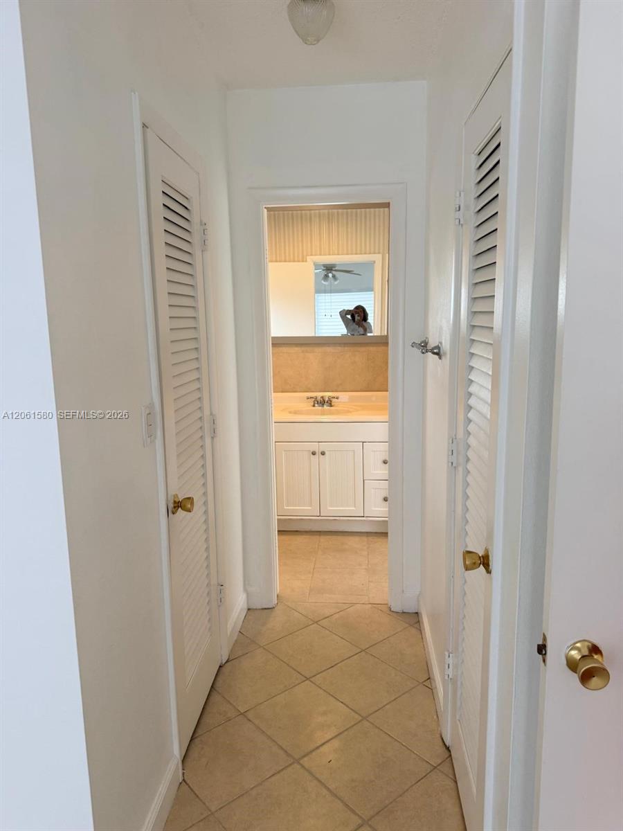 2200 Park Lane 311 Property Photo 9