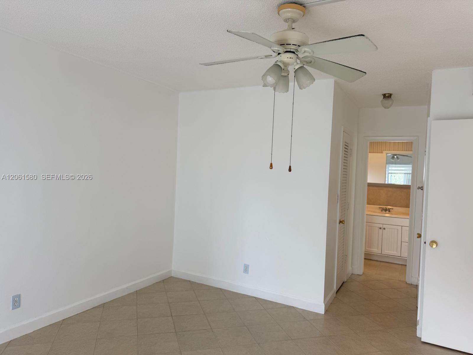2200 Park Lane 311 Property Photo 14