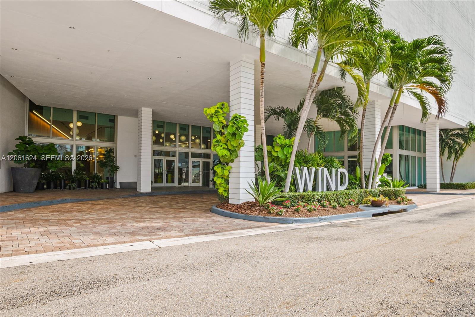 350 S Miami Avenue 1805 Property Photo 1