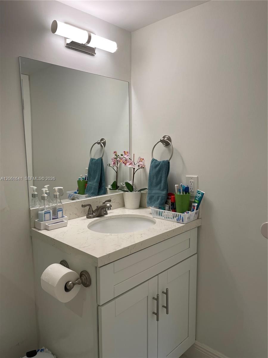10434 Sunrise Lakes Boulevard 107 Property Photo 14
