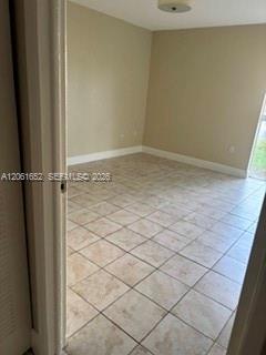 A12061652 Property Photo 3