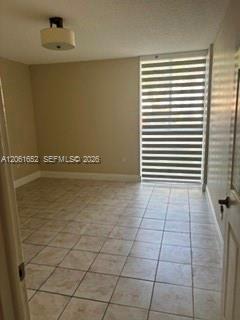 A12061652 Property Photo 5