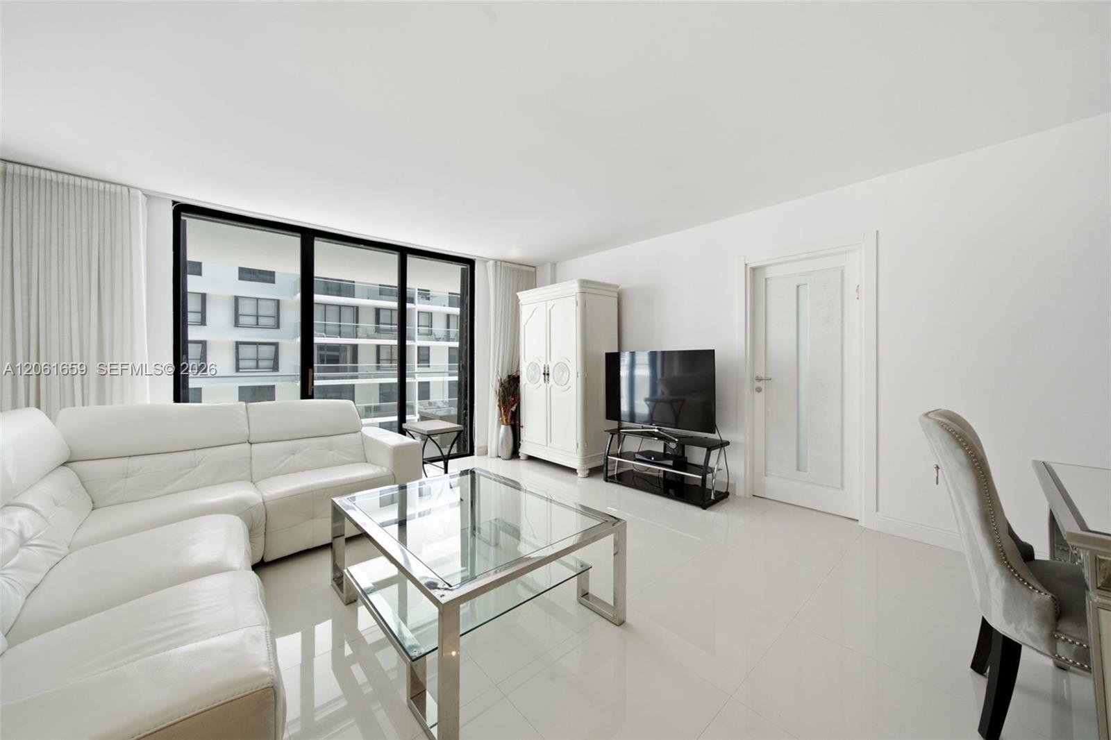 9801 Collins Avenue 10v Property Photo 13