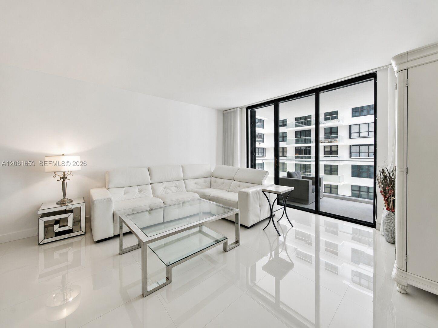 9801 Collins Avenue 10v Property Photo 14