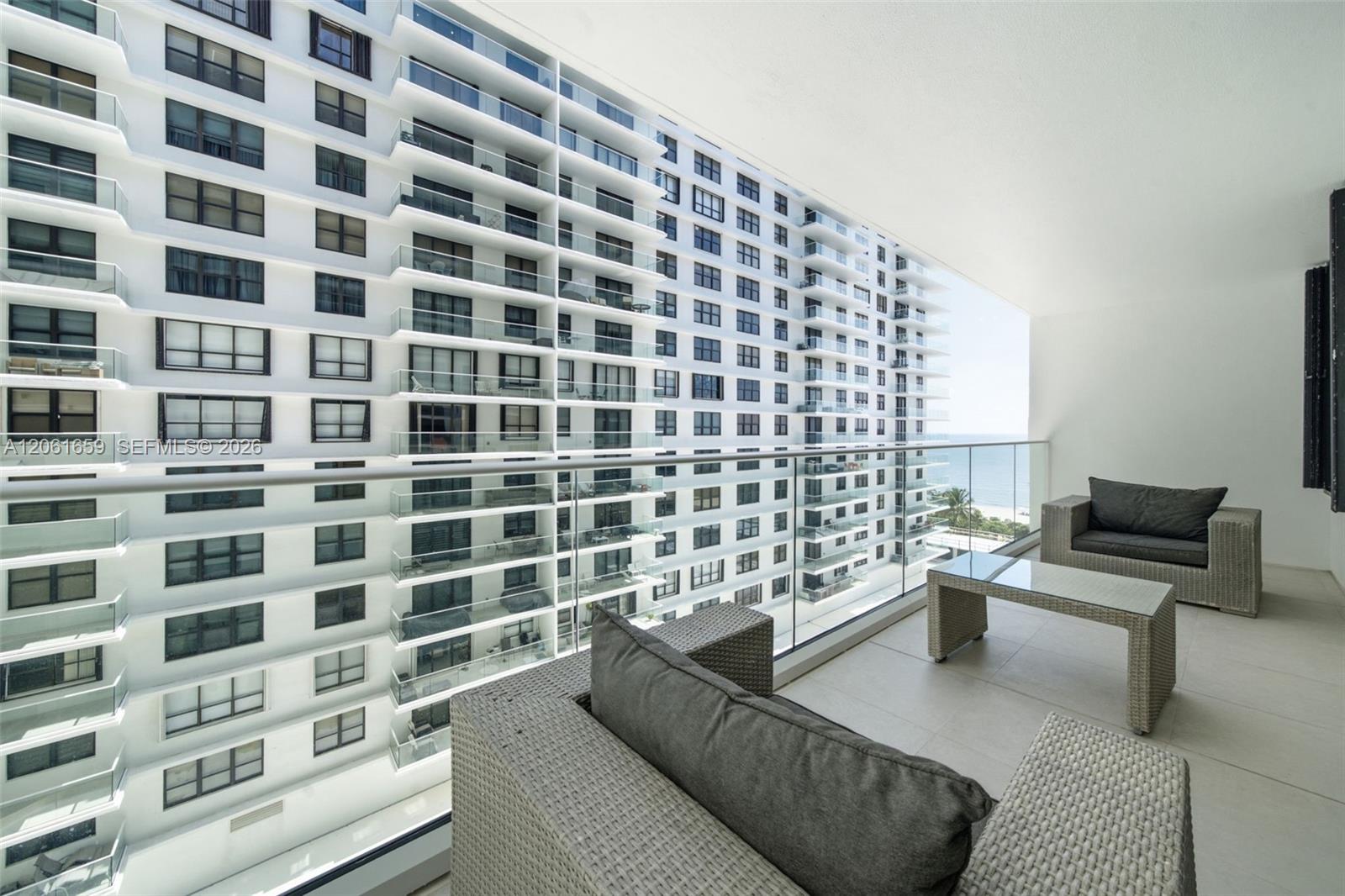 9801 Collins Avenue 10v Property Photo 17
