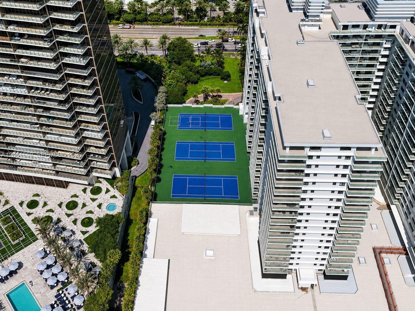 9801 Collins Avenue 10v Property Photo 40