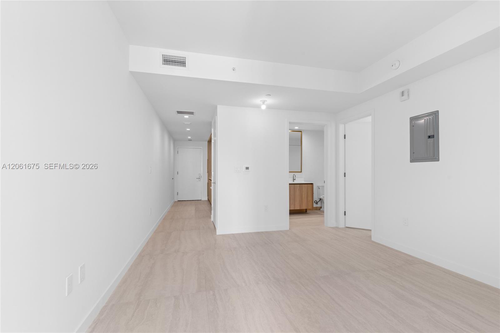 77 Se 5th Street 2205 Property Photo 7