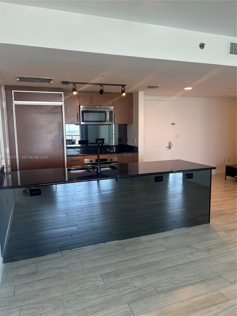 50 Biscayne Boulevard 4706 Property Photo 8