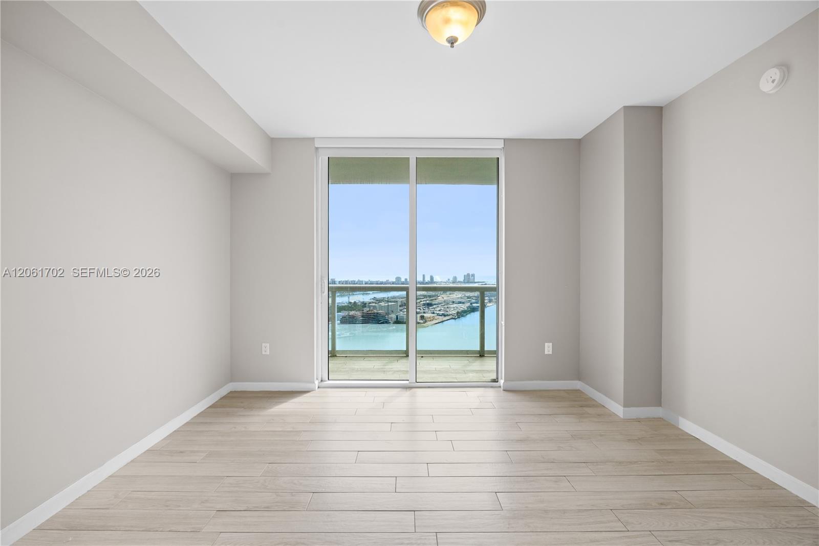 50 Biscayne Boulevard 4706 Property Photo 17