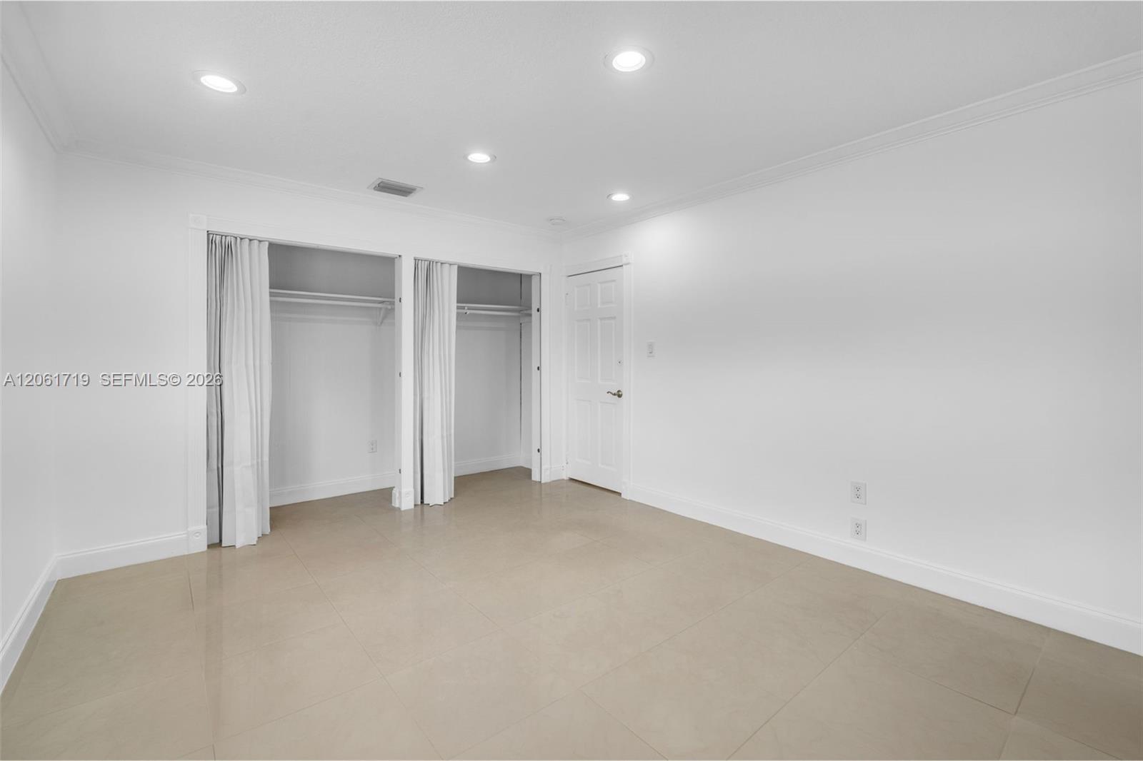 3685 W 9th Avenue Property Photo 11