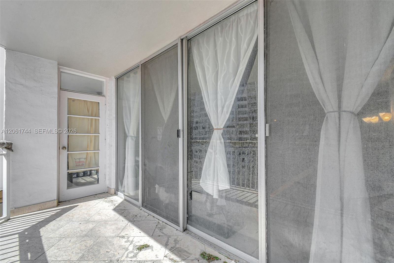 18051 Biscayne Boulevard 801 Property Photo 8