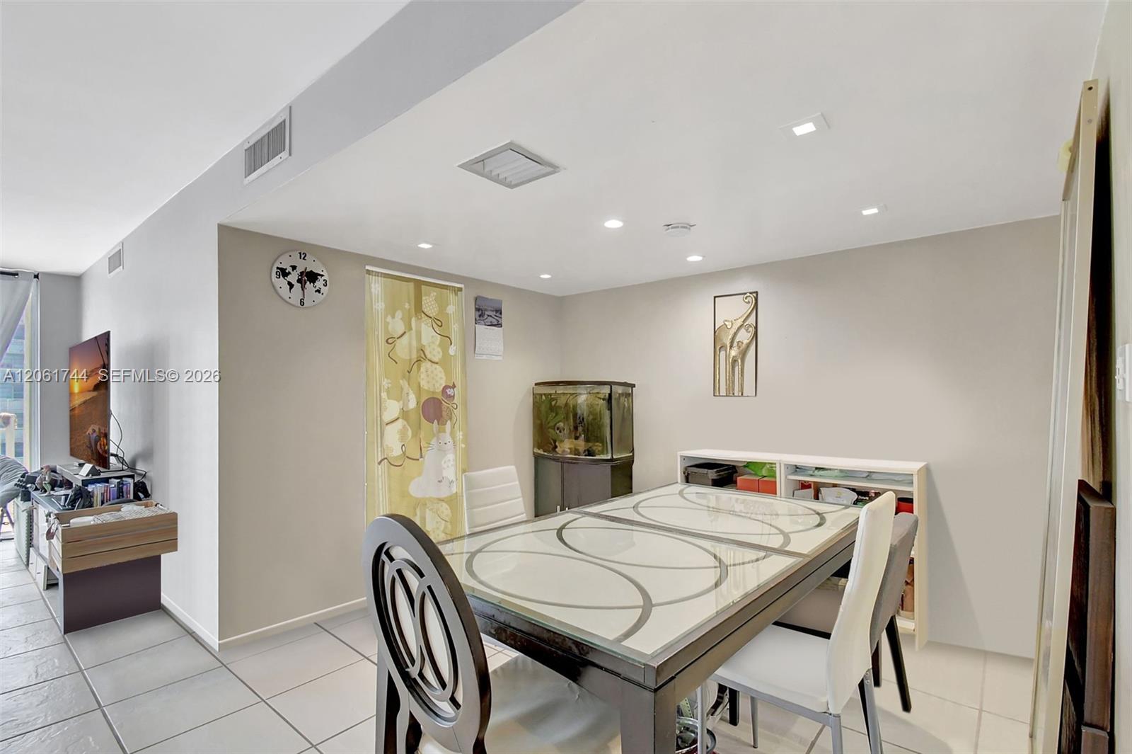 18051 Biscayne Boulevard 801 Property Photo 12