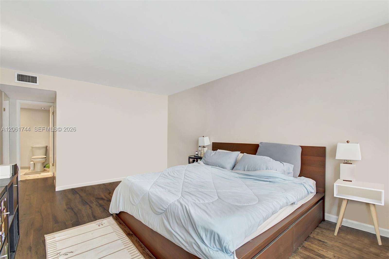18051 Biscayne Boulevard 801 Property Photo 14