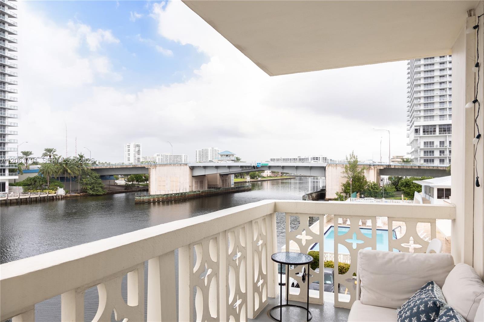 1817 S Ocean Drive 320 Property Photo 9