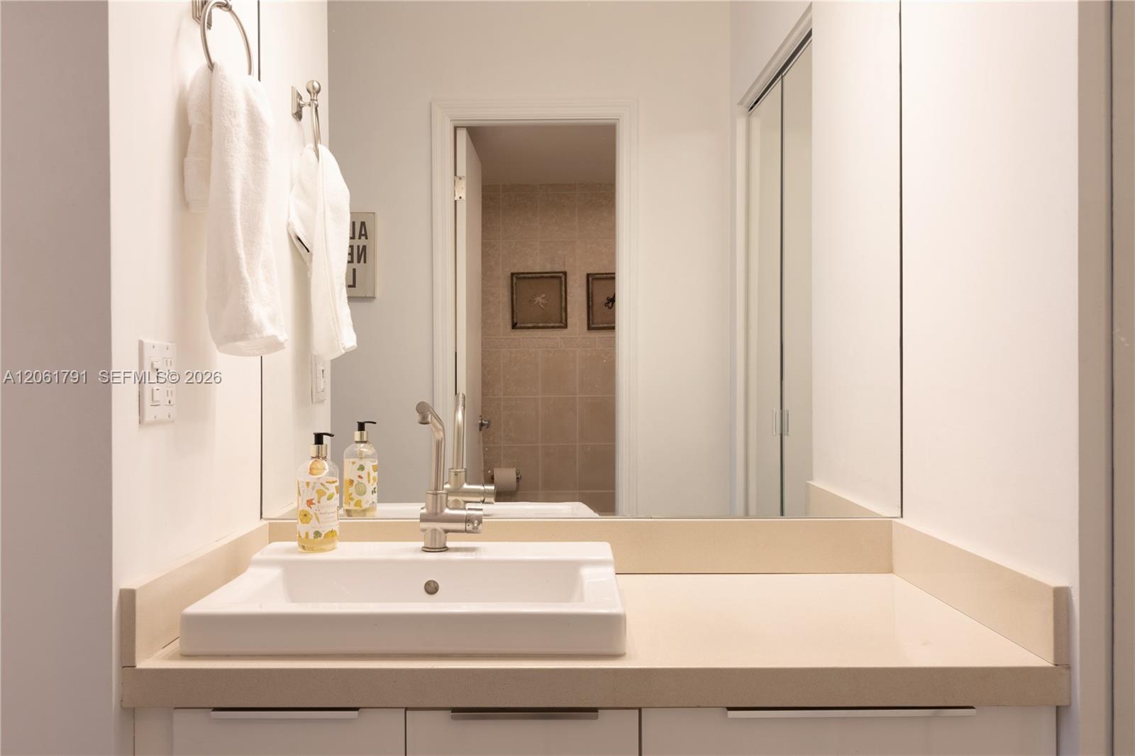 1817 S Ocean Drive 320 Property Photo 24