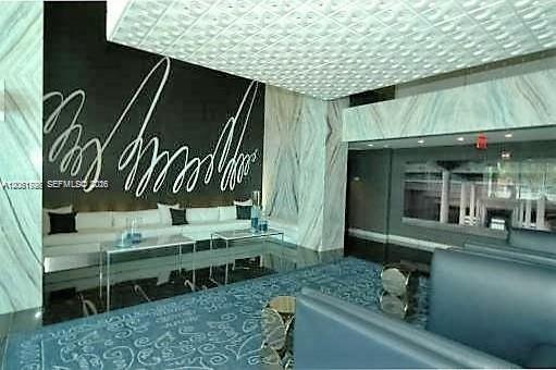 335 S Biscayne Boulevard 1810 Property Photo 5
