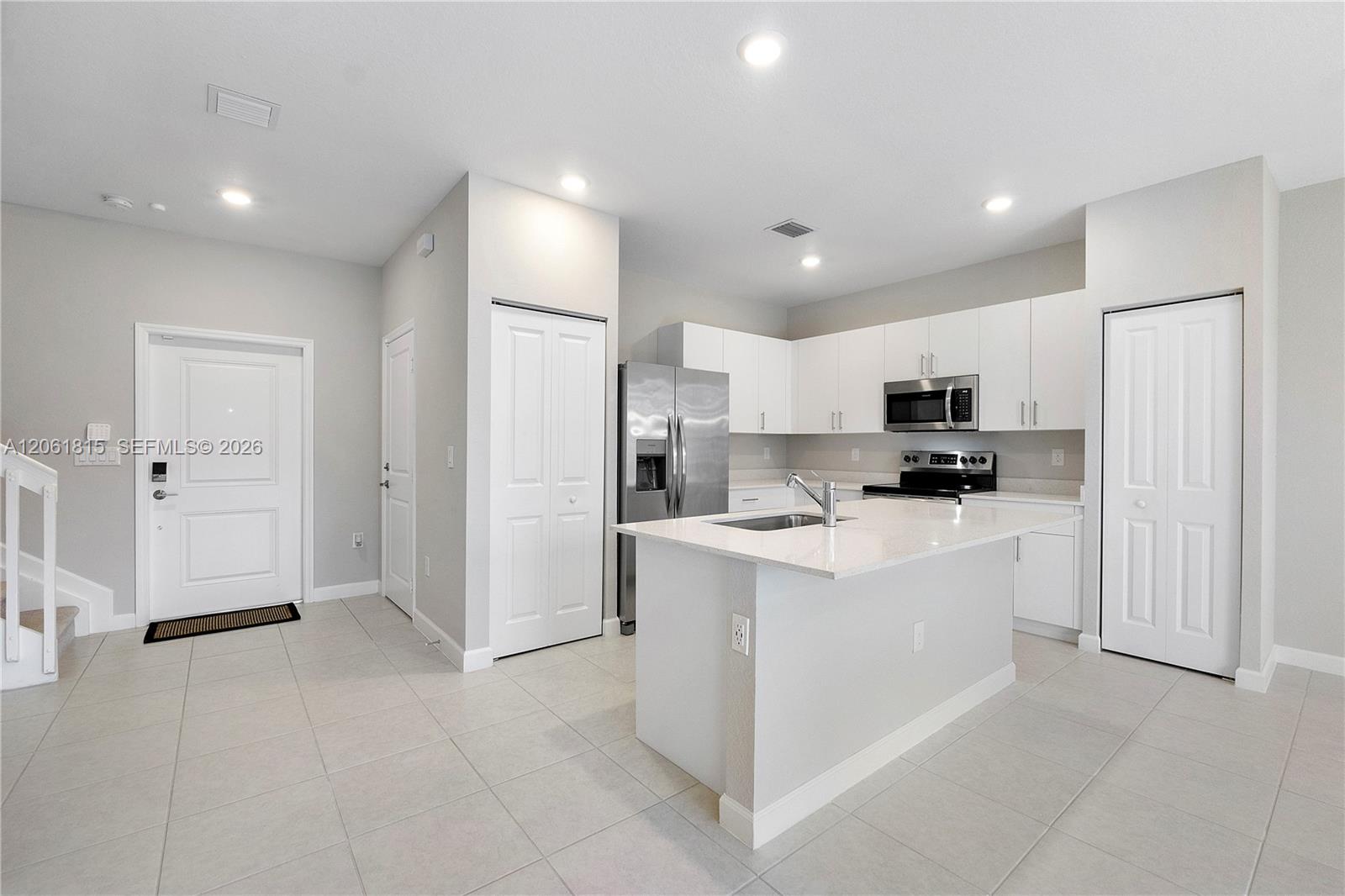 4614 Nw 120th Way Property Photo 12