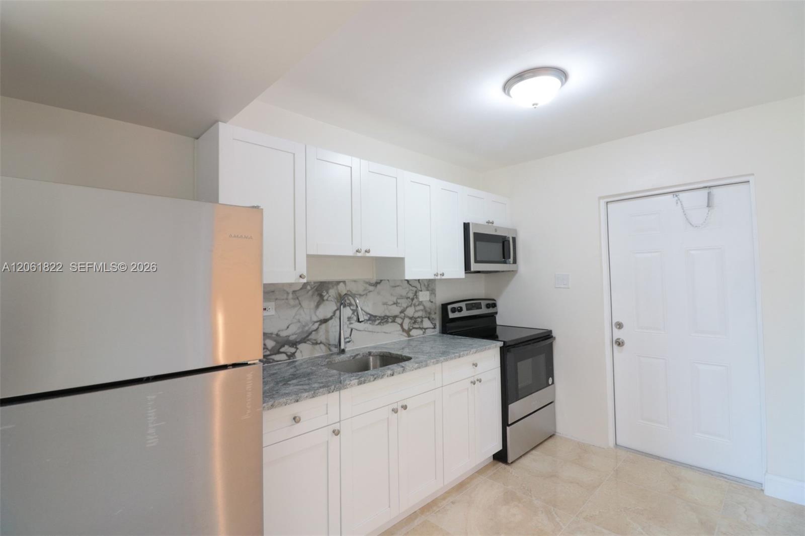 3014 Nw 6th Street Property Photo 4