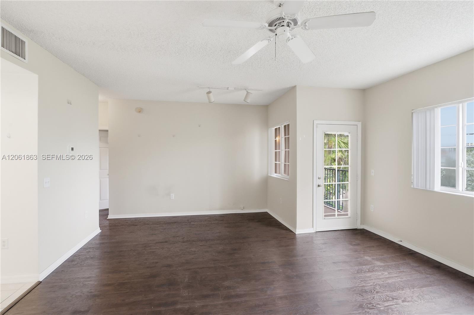 2015 Se 10th Avenue 130 Property Photo 21