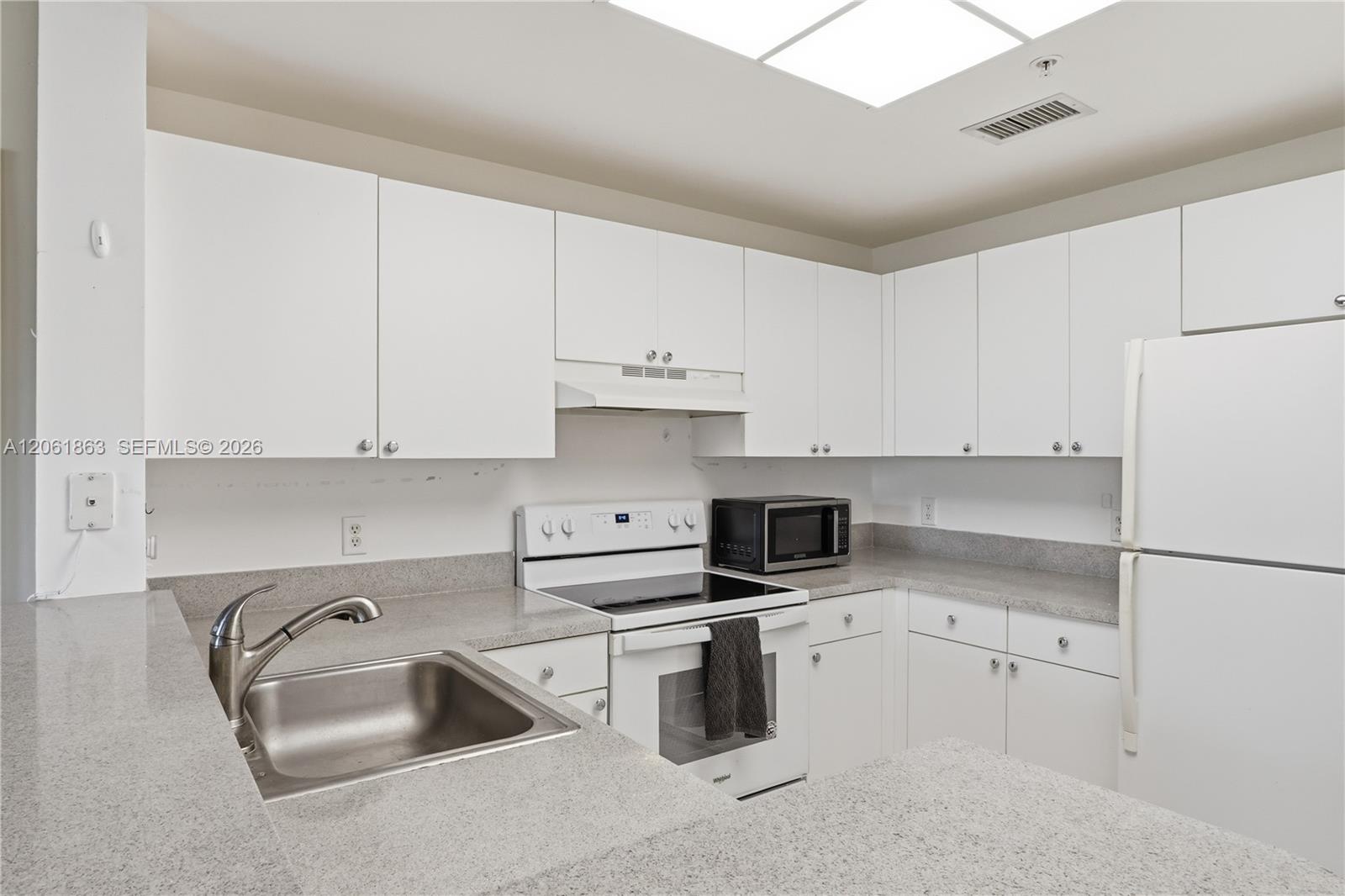 2015 Se 10th Avenue 130 Property Photo 25