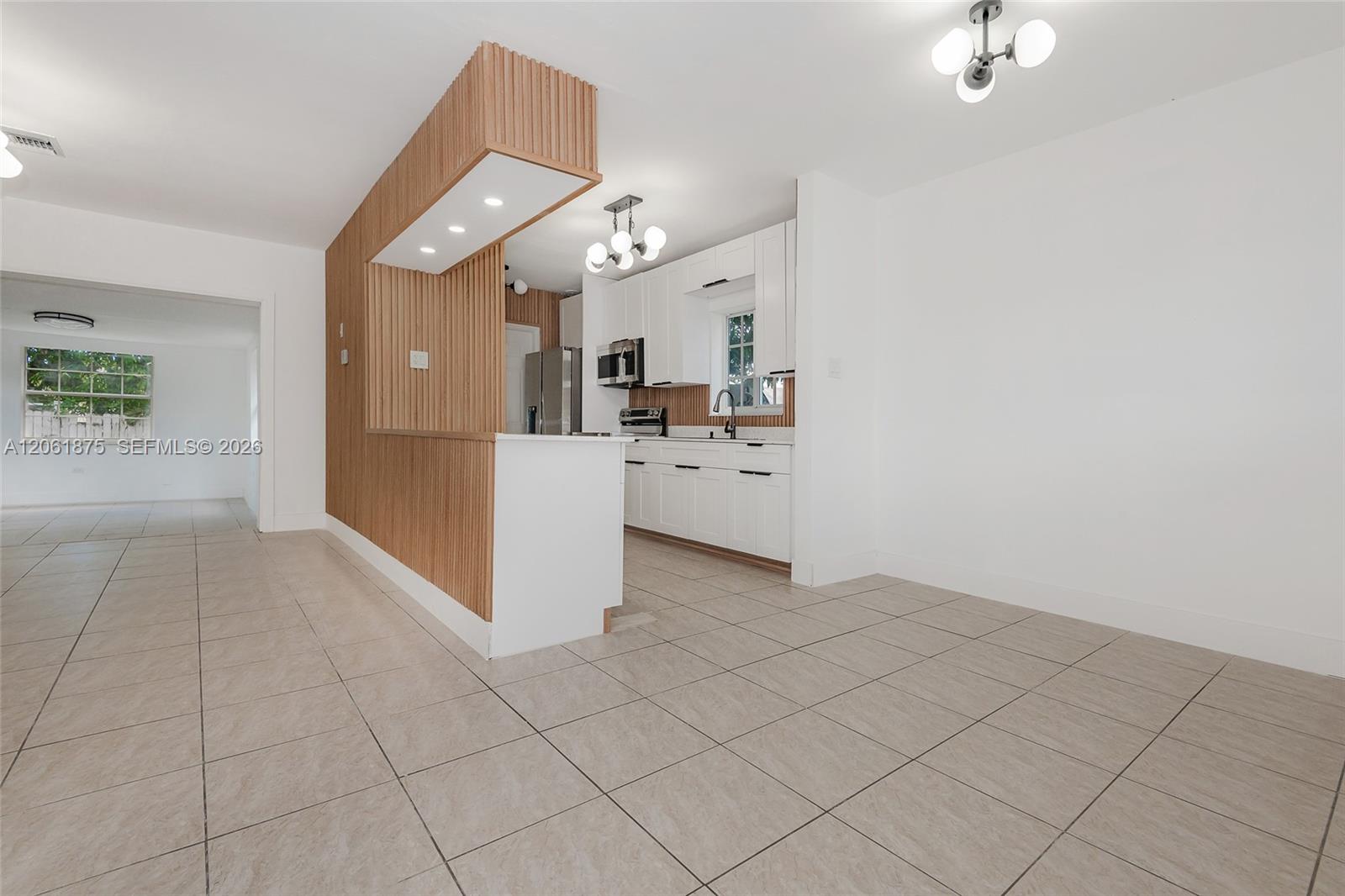 998 W 68th Street