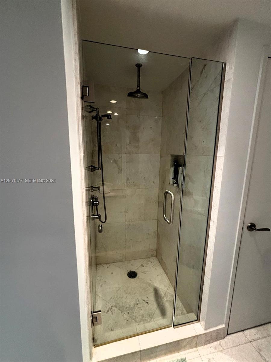 9401 Collins 401 Property Photo 11