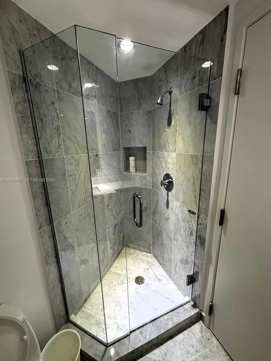 9401 Collins 401 Property Photo 13
