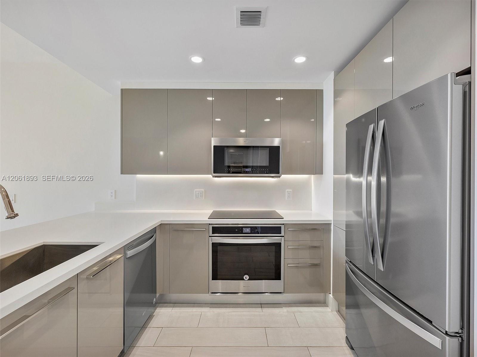 2000 Metropica Way 502 Property Photo 2