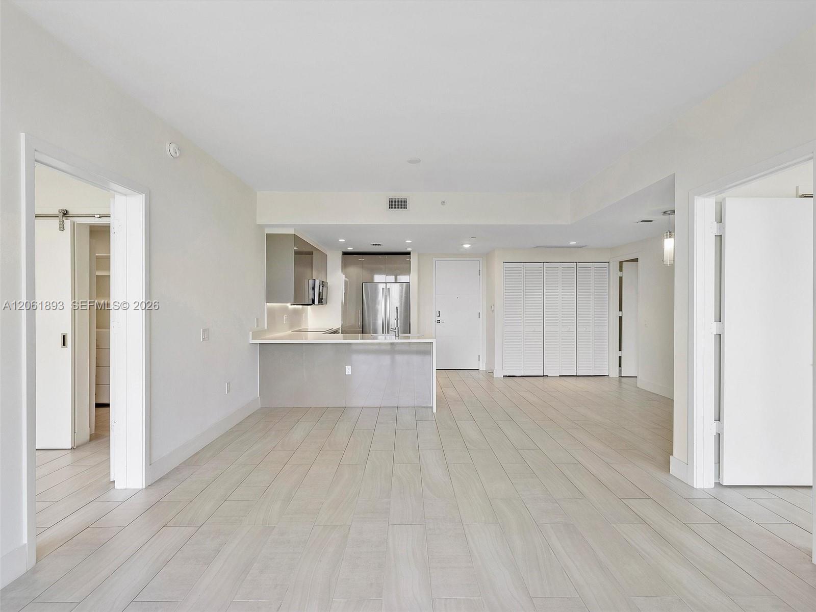2000 Metropica Way 502 Property Photo 14