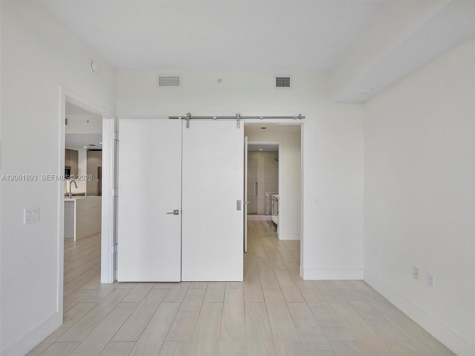 2000 Metropica Way 502 Property Photo 20