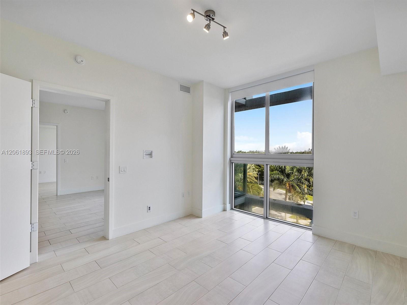 2000 Metropica Way 502 Property Photo 21