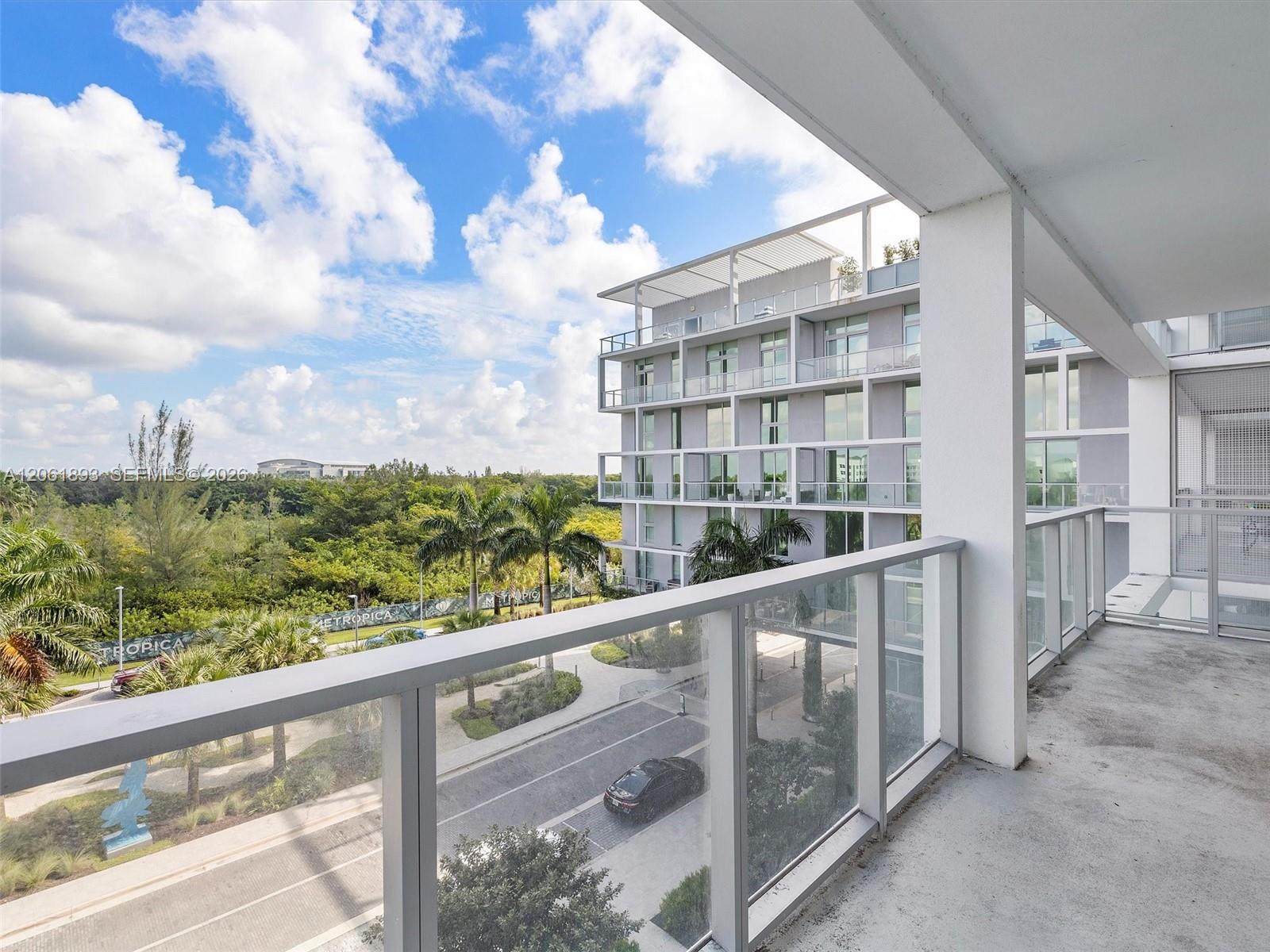 2000 Metropica Way 502 Property Photo 29