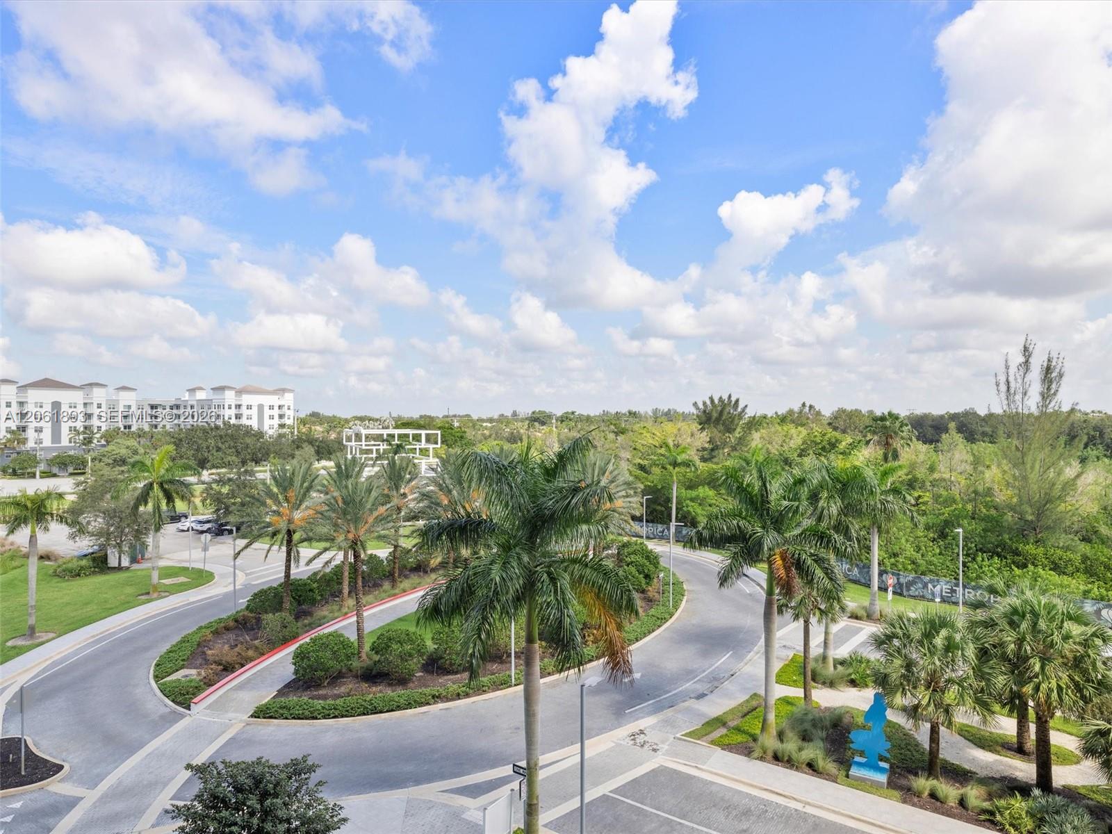 2000 Metropica Way 502 Property Photo 30