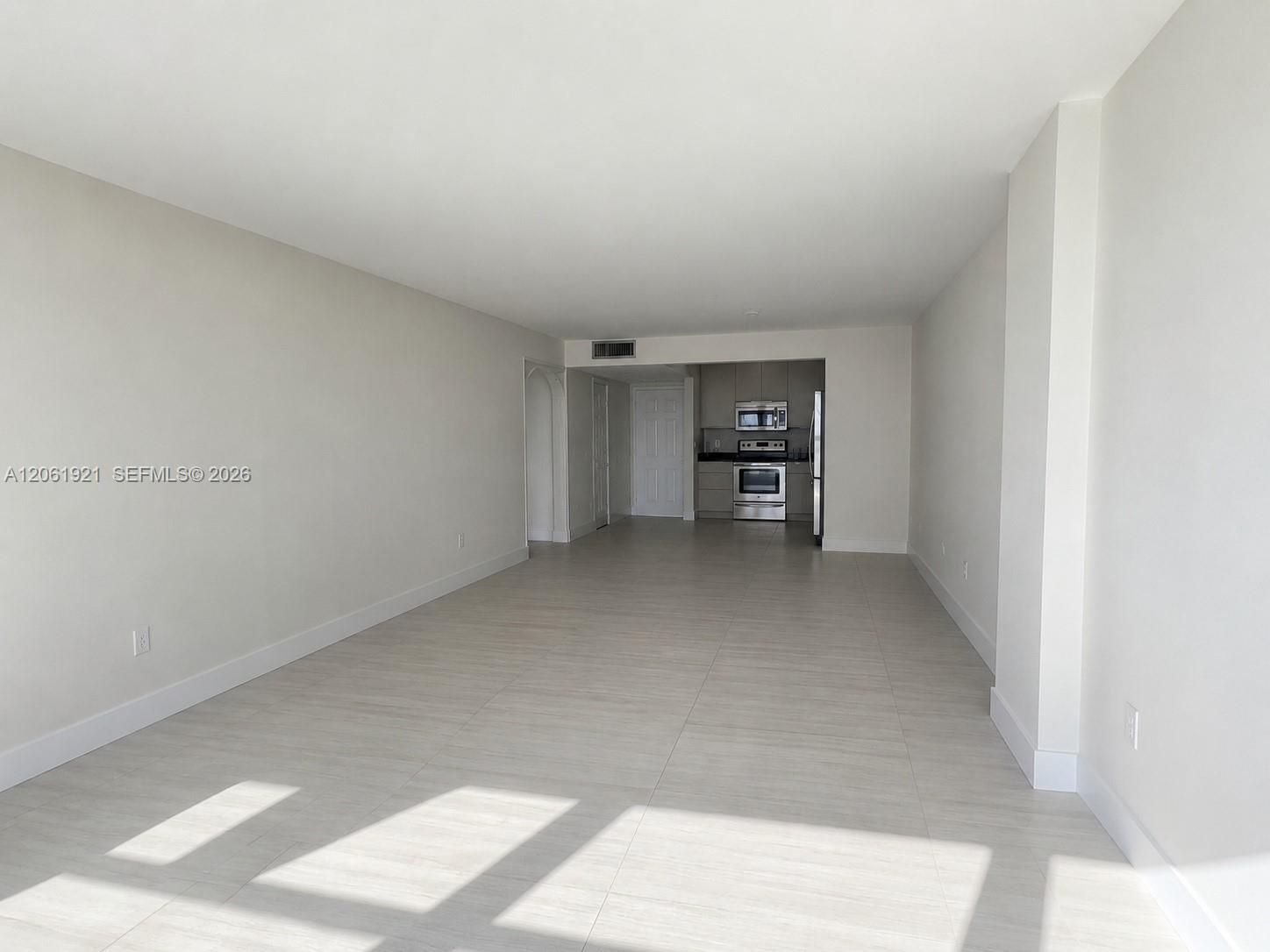200 Leslie Drive 1017 Property Photo 6