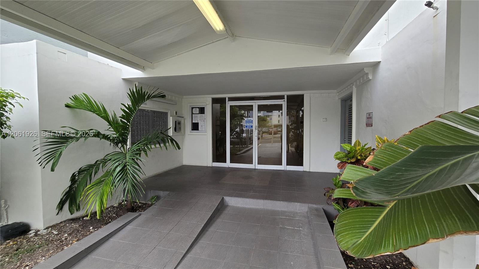 9143 Sw 77th Avenue 804 Property Photo 8
