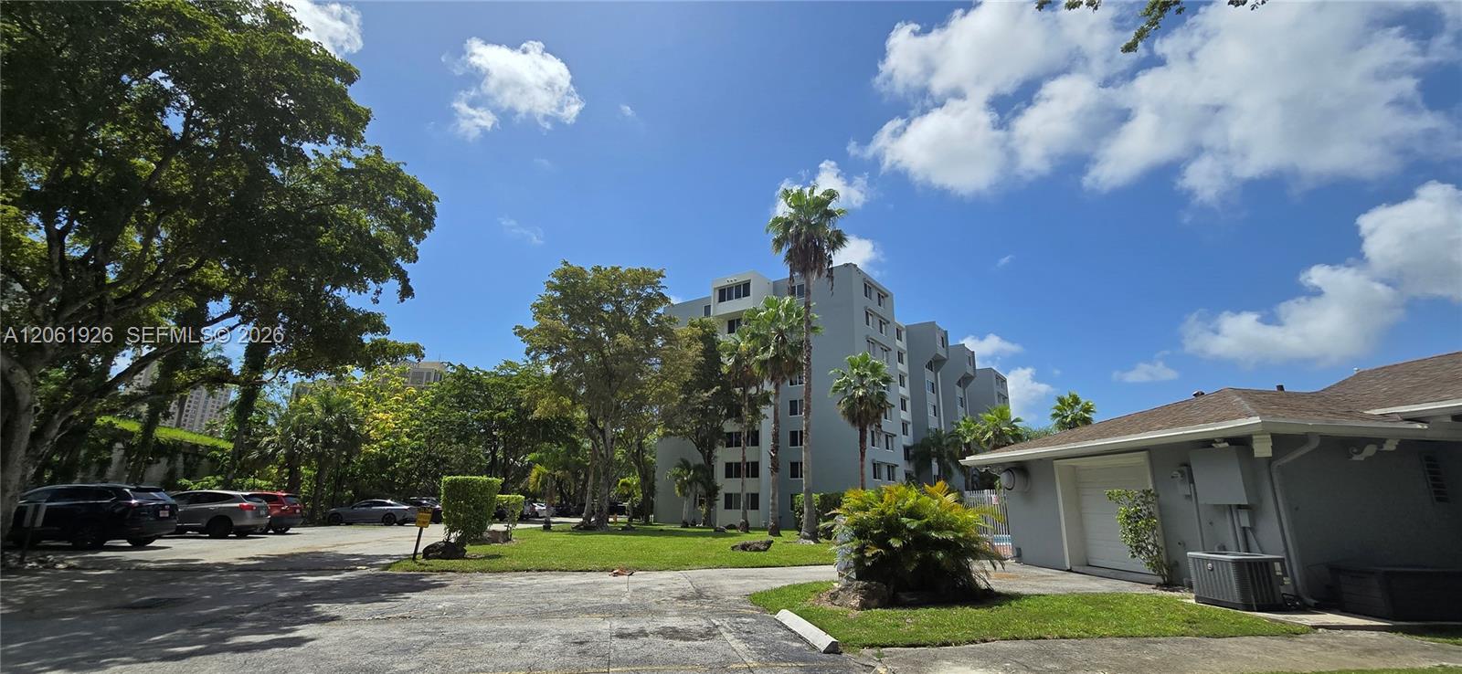 9143 Sw 77th Avenue 804 Property Photo 12