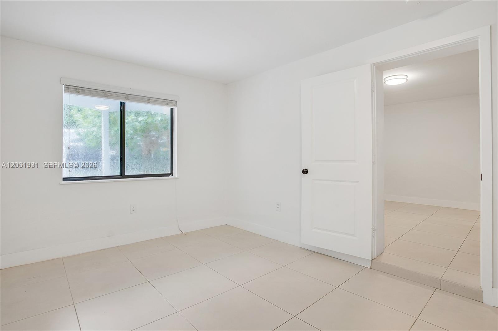 A12061931 Property Photo 13