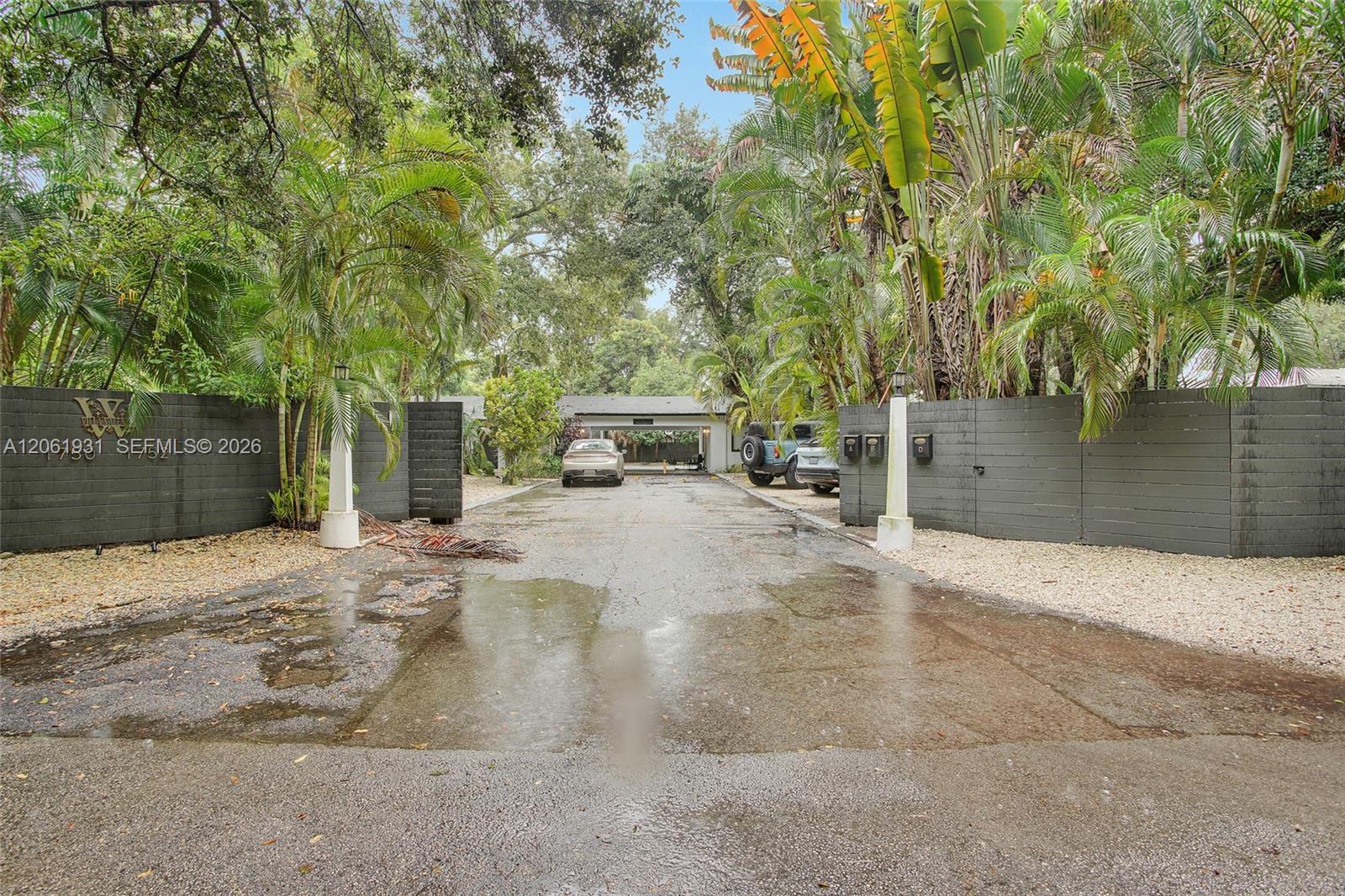 A12061931 Property Photo 19