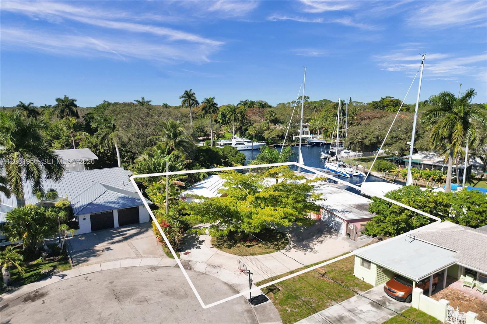 1321 Mandarin Isle Property Photo 9