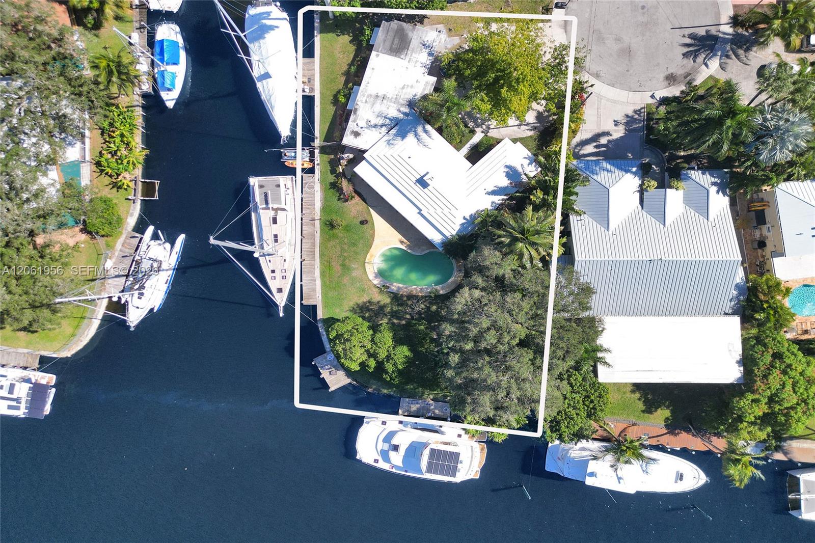 1321 Mandarin Isle Property Photo 12