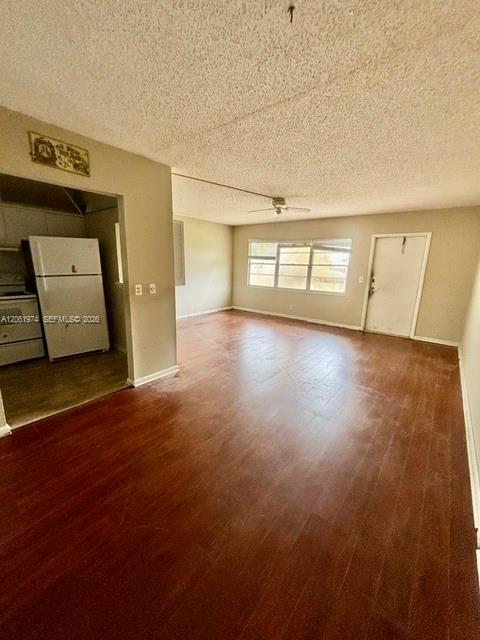 394 Mansfield J Property Photo 4