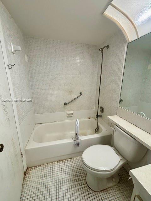 394 Mansfield J Property Photo 9
