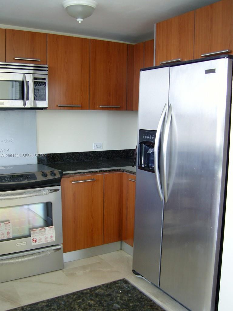 3000 Ne 188th Street 603 Property Photo 5