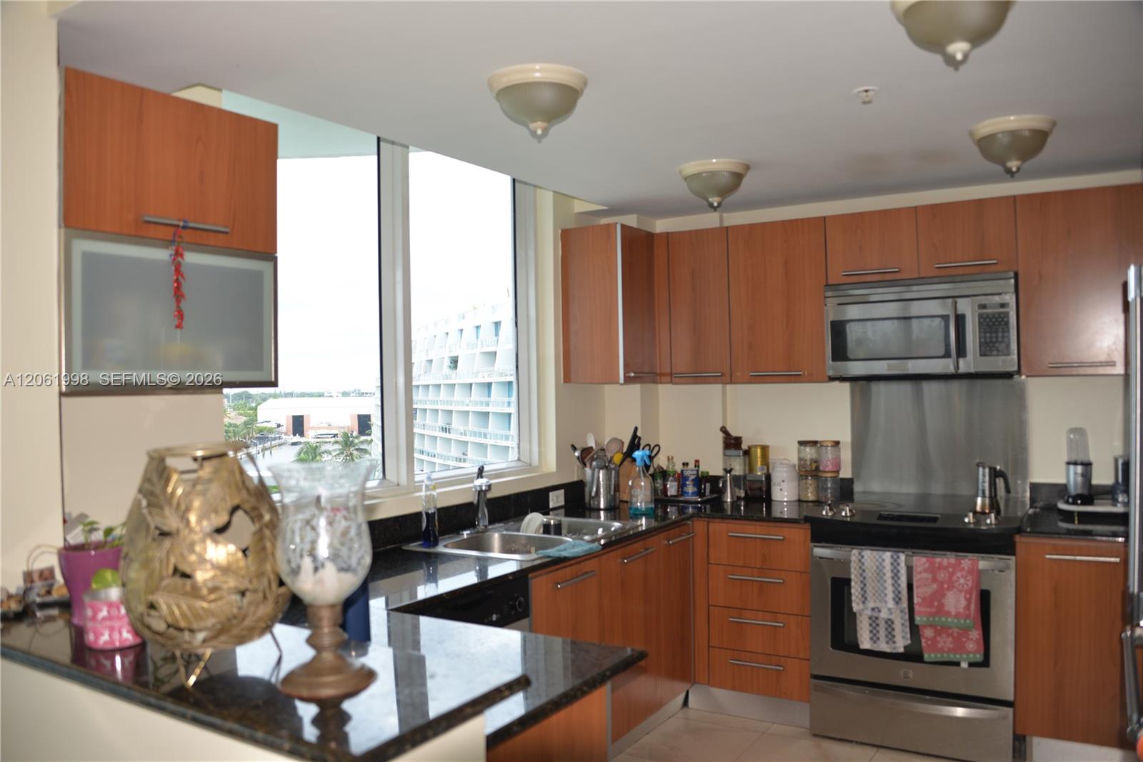 3000 Ne 188th Street 603 Property Photo 18