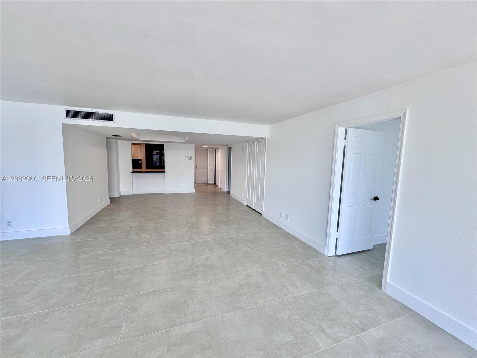 911 Ocean Drive 503 Property Photo 4
